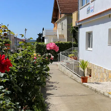 With Parking Space Orebic, Peljesac - 10102 Апартаменты *