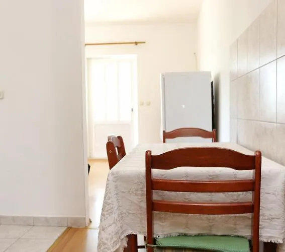 Апартаменты With Parking Space Orebic, Peljesac - 10102