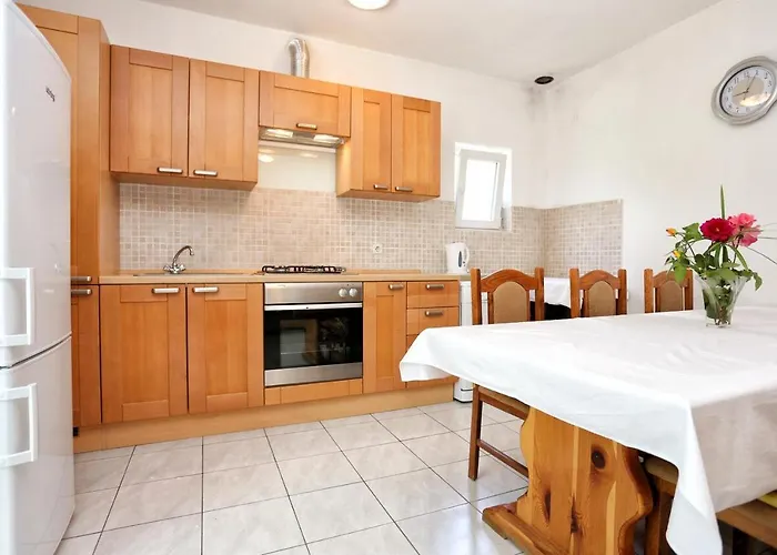 Апартаменты With Parking Space Orebic, Peljesac - 10102