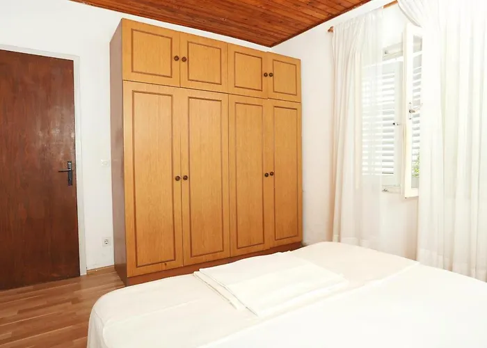 Апартаменты With Parking Space Orebic, Peljesac - 10102 *